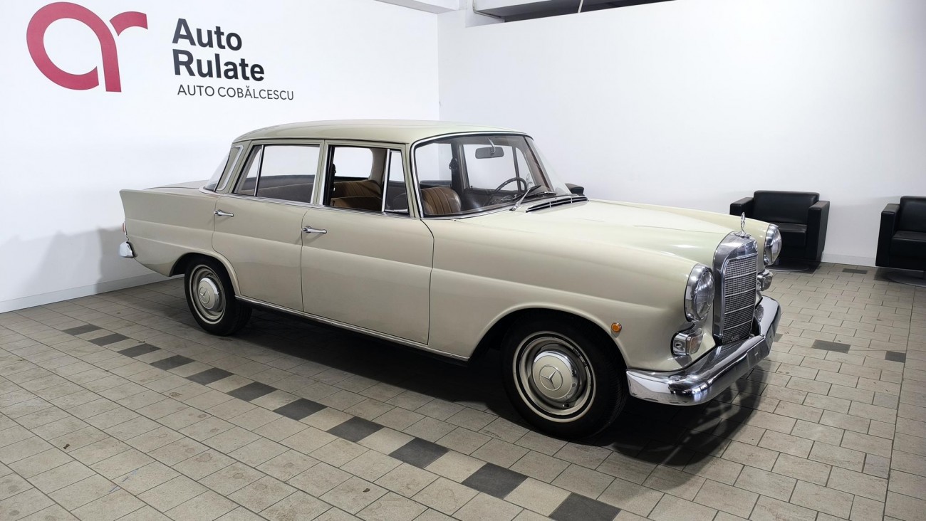 Mercedes-Benz 200 W110 Heckflosse – An fabricatie 1966 – 2.0 Benzină – 105 CP – Oldtimer Mercedes-Benz 200 W110 Heckflosse – An fabricatie 1966 – 2.0 Benzină – 105 CP – Oldtimer
