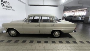 Mercedes-Benz 200 W110 Heckflosse – An fabricatie 1966 – 2.0 Benzină – 105 CP – Oldtimer Mercedes-Benz 200 W110 Heckflosse – An fabricatie 1966 – 2.0 Benzină – 105 CP – Oldtimer