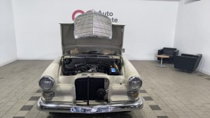 Mercedes-Benz 200 W110 Heckflosse – An fabricatie 1966 – 2.0 Benzină – 105 CP – Oldtimer Mercedes-Benz 200 W110 Heckflosse – An fabricatie 1966 – 2.0 Benzină – 105 CP – Oldtimer