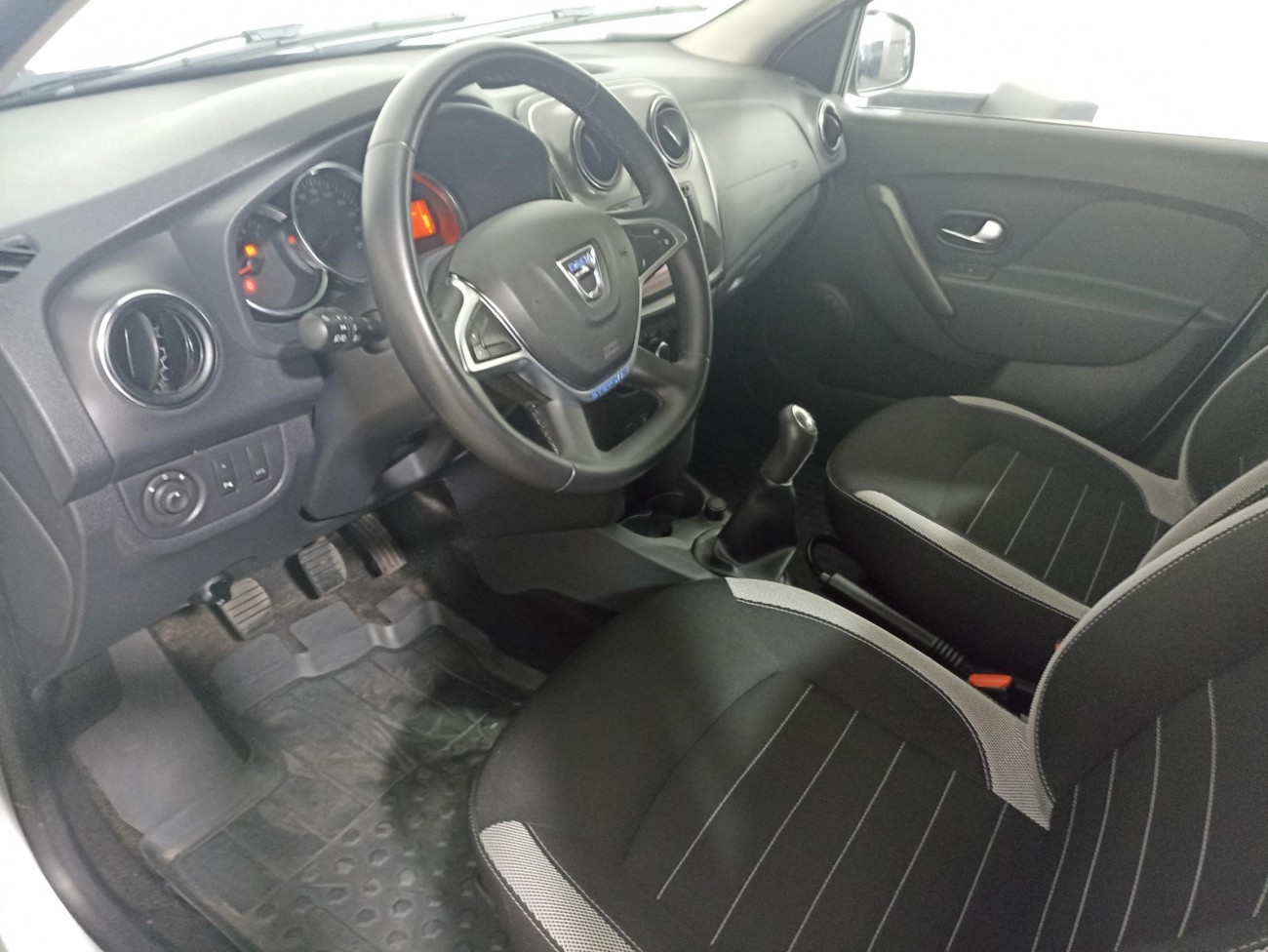 Dacia Sandero Stepway  0.9 TCE 90 CP