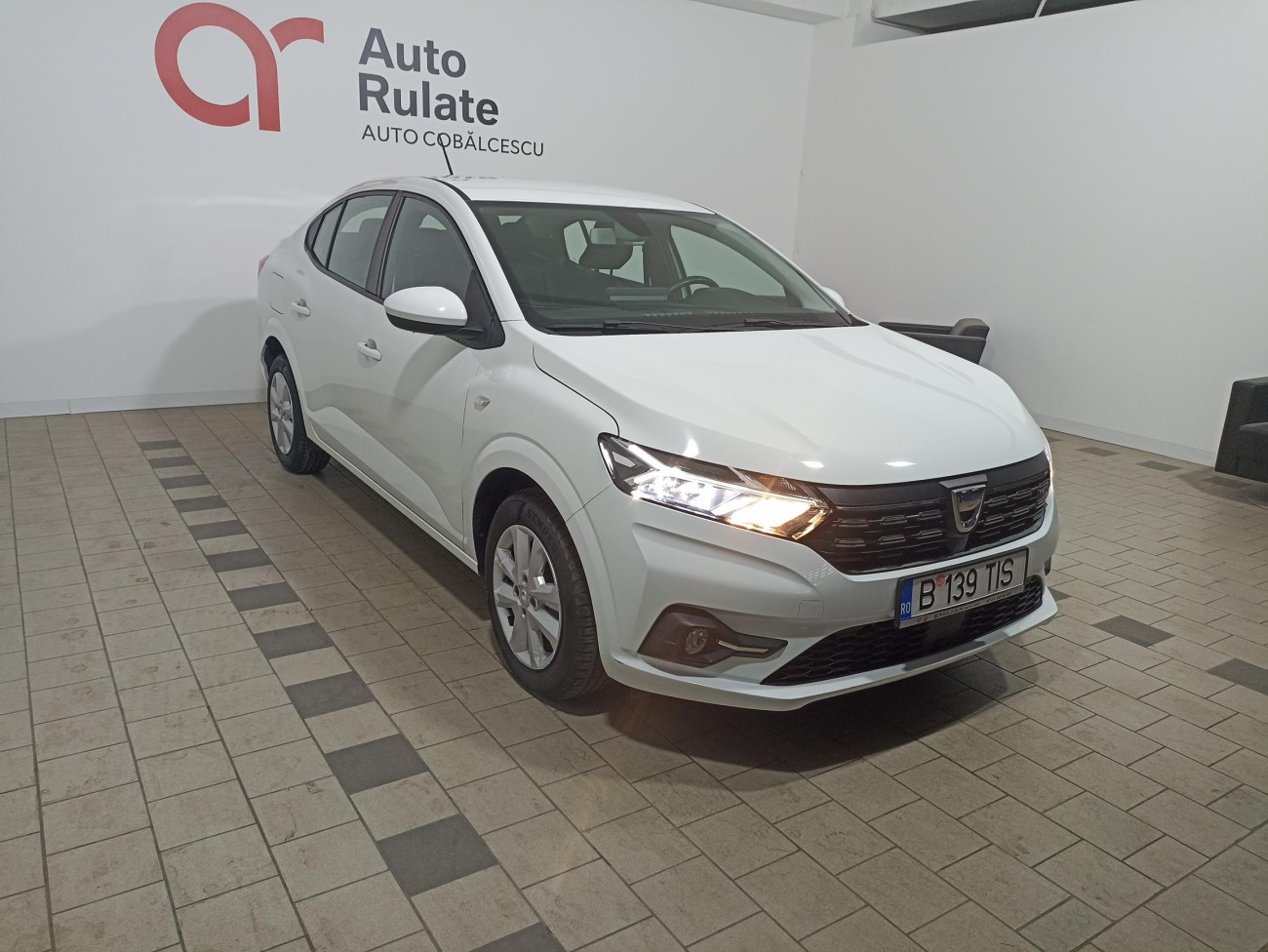 Dacia Logan 1.0 TCE 90 CP. Confort Dacia Logan 1.0 TCE 90 CP. Confort